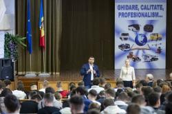 Проблему пробок, которые загрязняют воздух и тормозят экономическое развитие города, обсудили в Центре передового опыта в области транспорта.